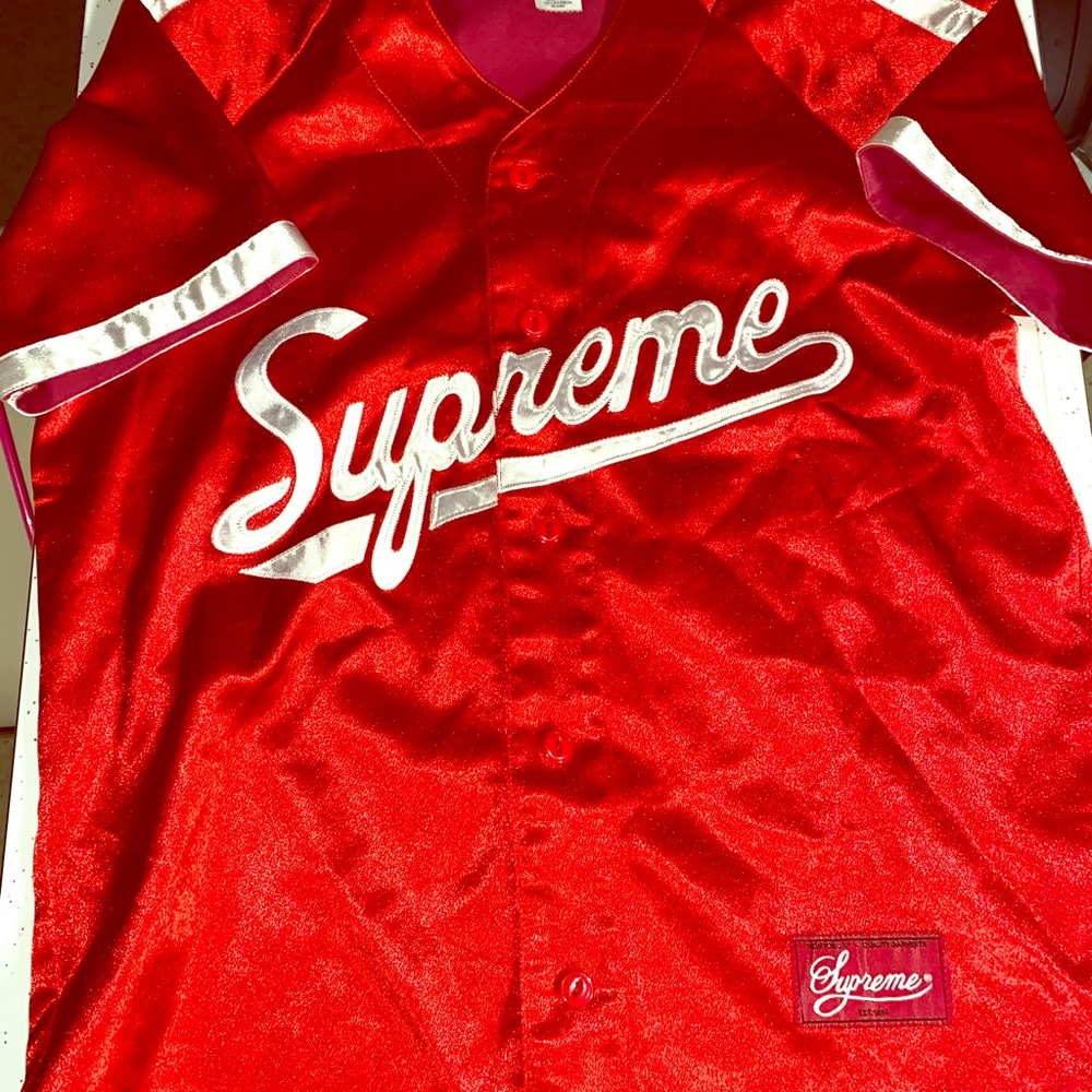 Supreme satin baseball tee size medium